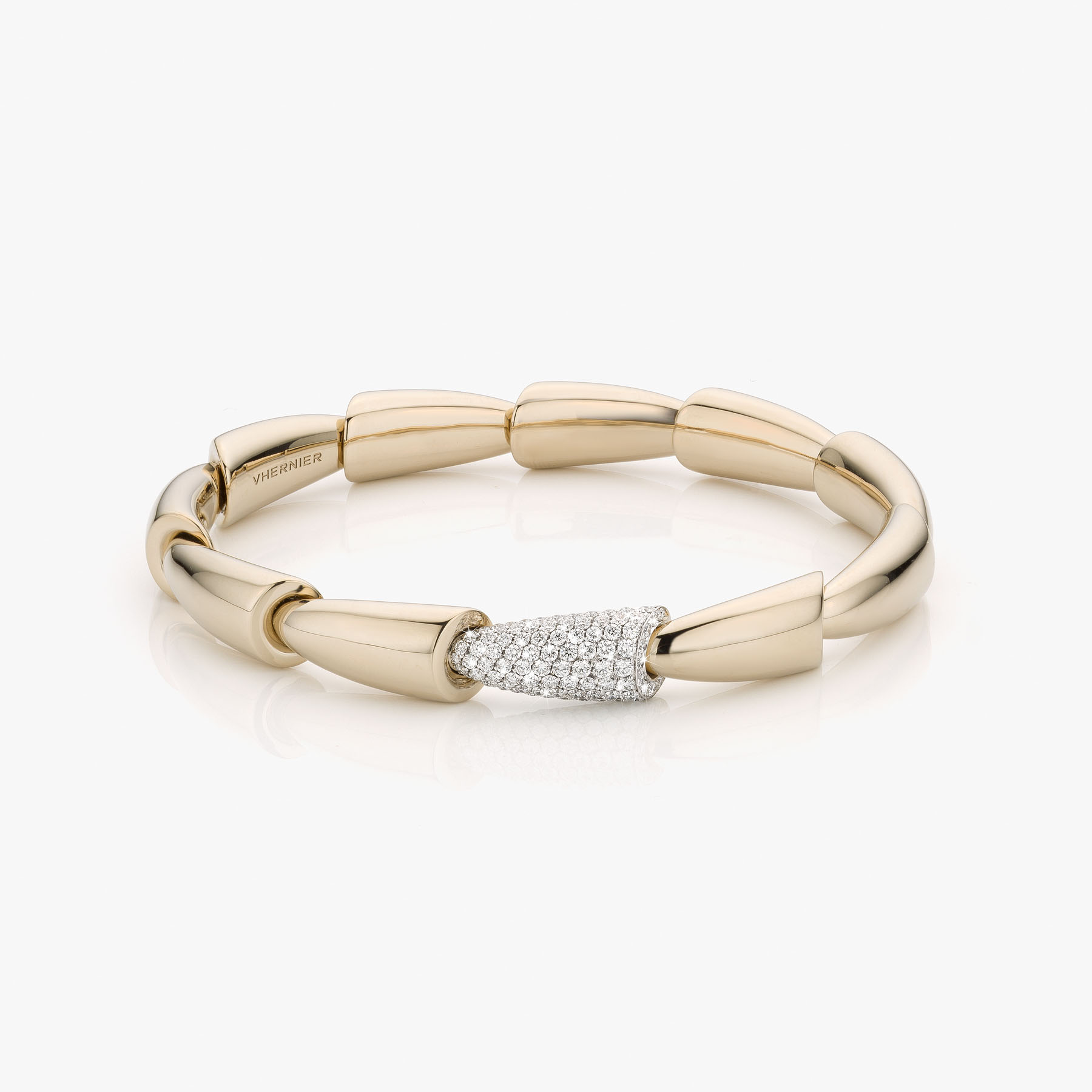 images/vhernier-milano-calla-pg1652br332/pg1652br332_maison-de-greef_vhernier_jewellery_front.jpg